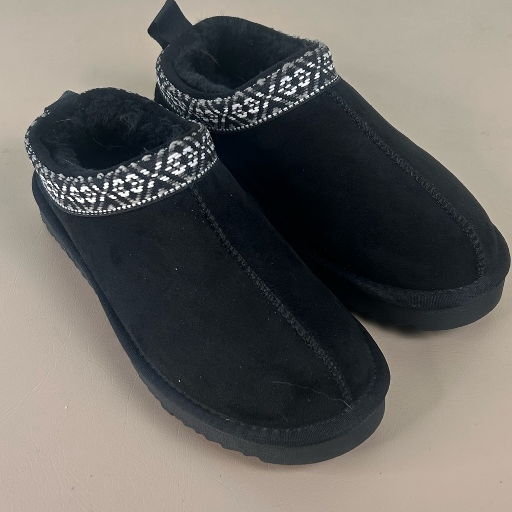 Soda Simmon M Cozy Clogs Black Faux Fur Suede Slip On Mules Womens 6.5 - Picture 15 of 15
